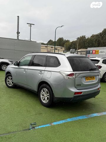 מיצובישי אאוטלנדר