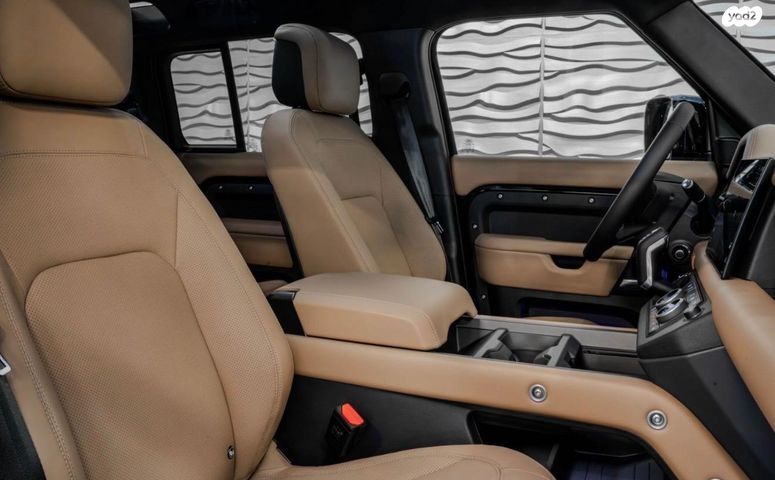 לנד רובר דיפנדר