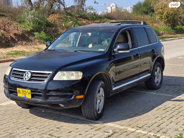 מודעת רכב פולקסווגן טוארג