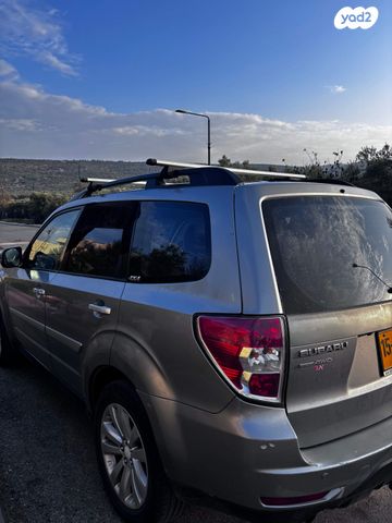 סובארו פורסטר