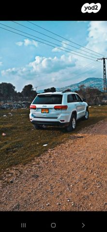 מודעת רכב ג'יפ גרנד צ'ירוקי