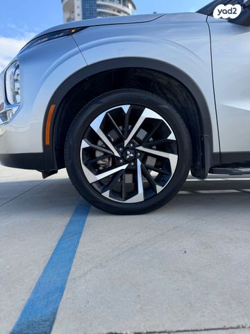 מיצובישי אאוטלנדר