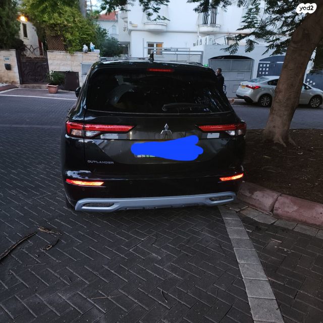 מיצובישי אאוטלנדר