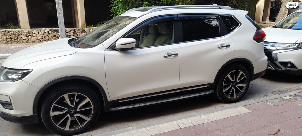 ניסאן אקס טרייל