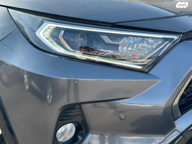 טויוטה RAV4