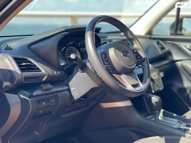 סובארו פורסטר