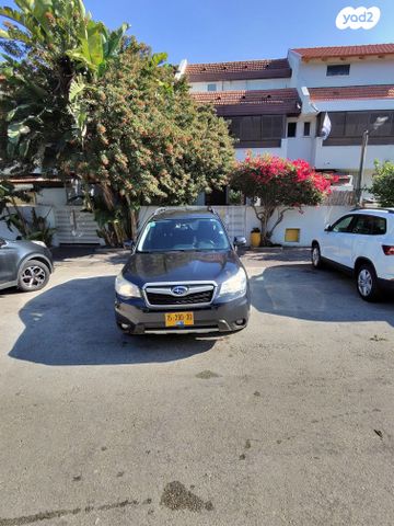 סובארו פורסטר