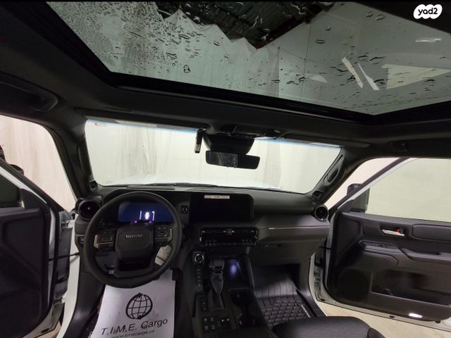 טויוטה לנד קרוזר