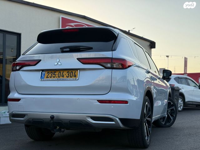 מיצובישי אאוטלנדר