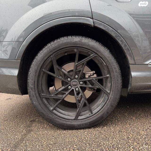 מודעת רכב אאודי Q7 2