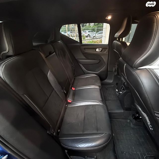 וולוו XC40