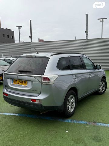 מיצובישי אאוטלנדר