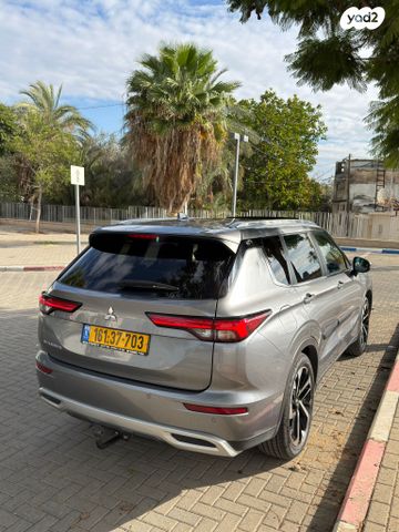 מיצובישי אאוטלנדר