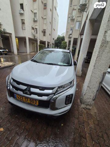 מודעת רכב מיצובישי ASX