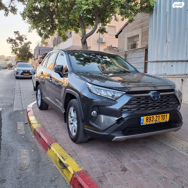 מודעת רכב טויוטה RAV4