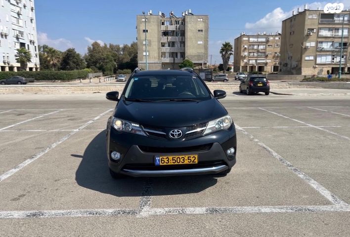 טויוטה RAV4