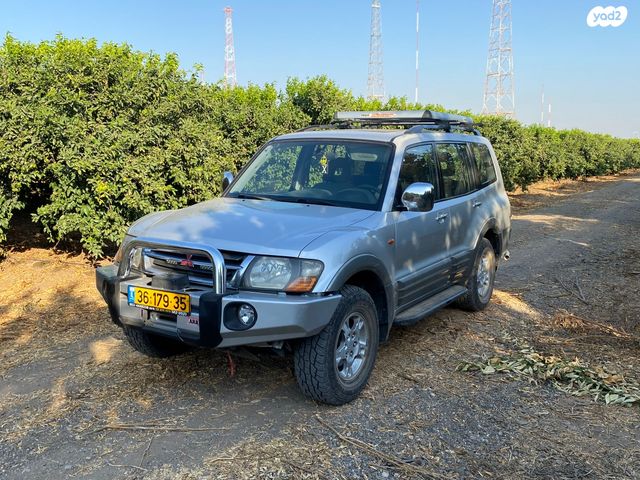 מיצובישי פג'רו