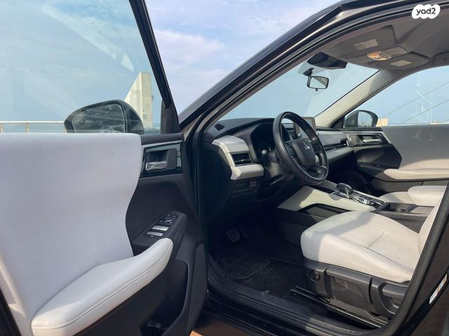 מיצובישי אאוטלנדר