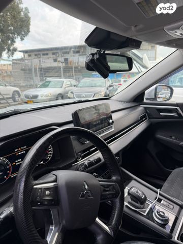 מיצובישי אאוטלנדר