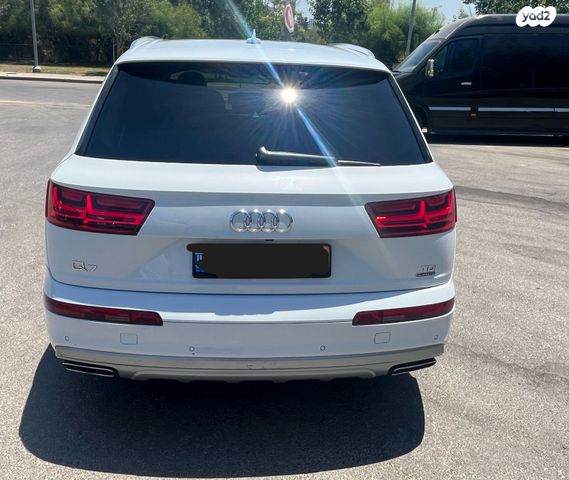 אאודי Q7