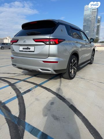 מיצובישי אאוטלנדר