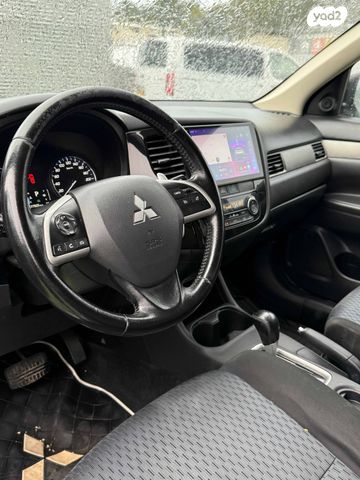 מיצובישי אאוטלנדר