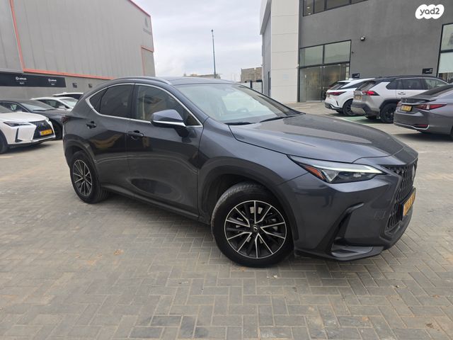 מודעת רכב לקסוס NX