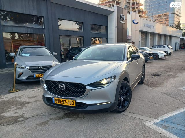 מודעת רכב מאזדה CX-30