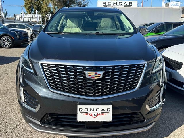 קאדילק XT5
