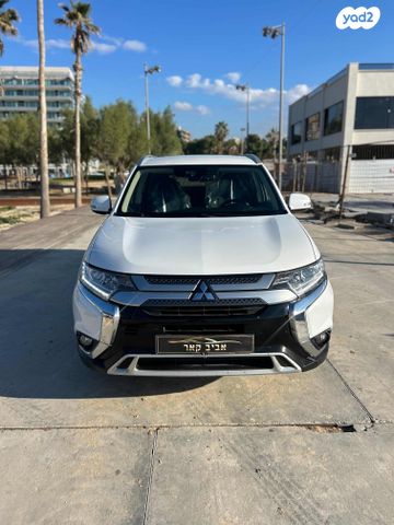 מיצובישי אאוטלנדר