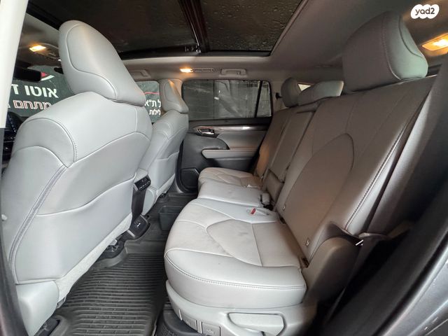 טויוטה היילנדר