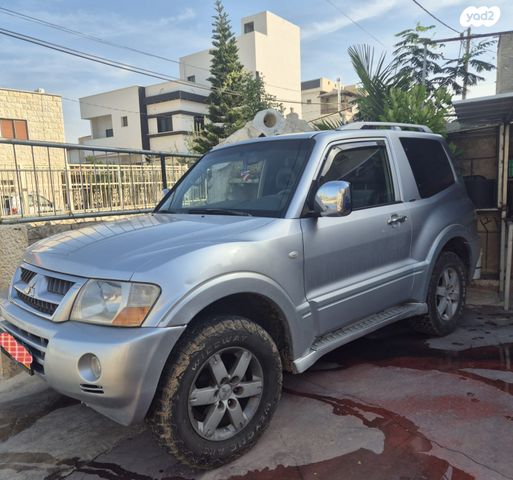 מיצובישי פג'רו