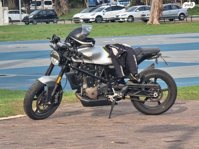 מודעת רכב הוסקוורנה VITPILEN-701