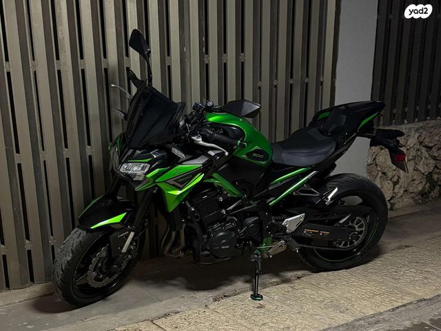 קאוואסאקי Z900