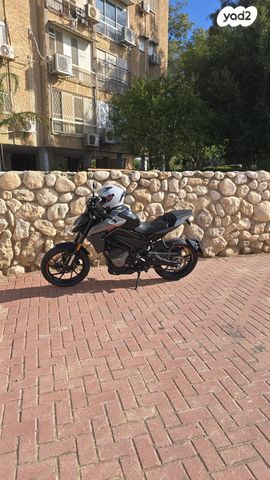 CF MOTO 250NK