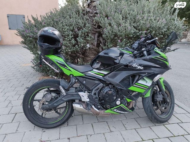 קאוואסאקי נינג'ה 650