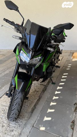 קאוואסאקי Z900