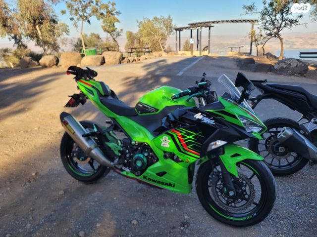 קאוואסאקי נינג'ה 400
