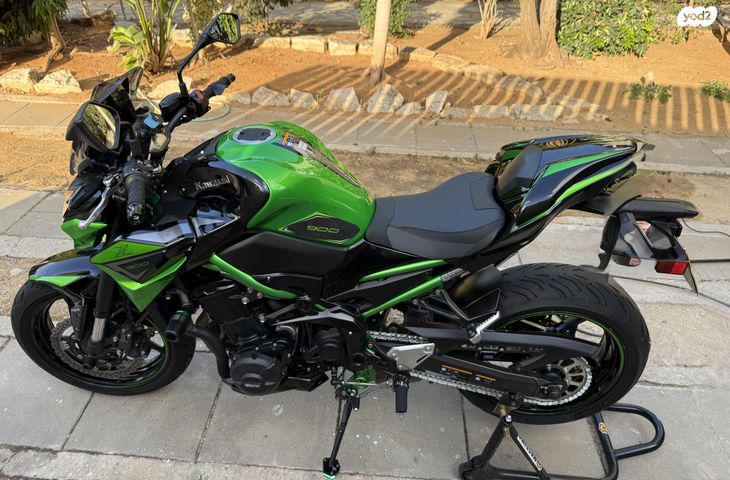 קאוואסאקי Z900