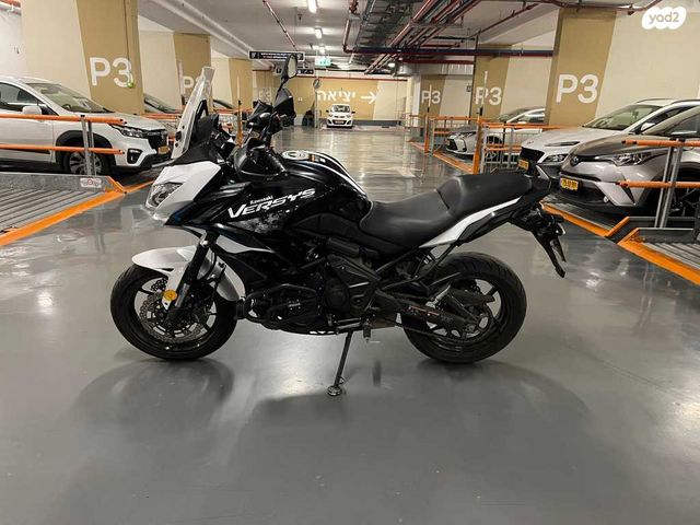 קאוואסאקי Versys 650