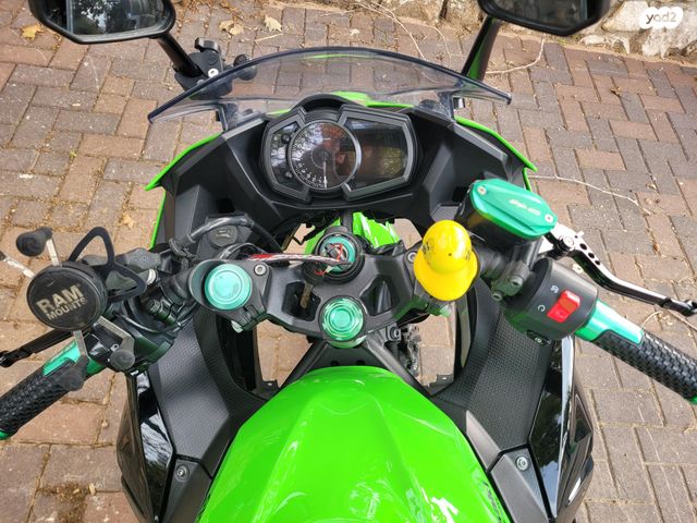 קאוואסאקי נינג'ה 400