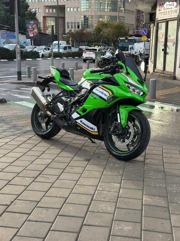 מודעת רכב קאוואסאקי ZX4RR