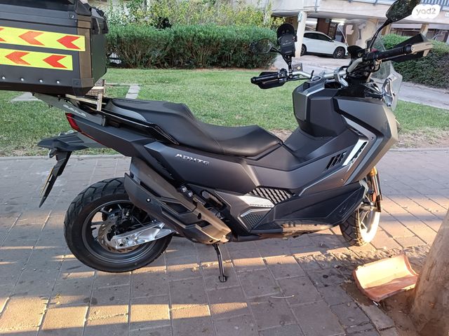 סאן יאנג ADX400