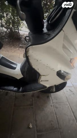 פיאג'ו X-Evo 250