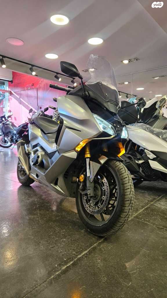 מודעת רכב הונדה פורזה 750