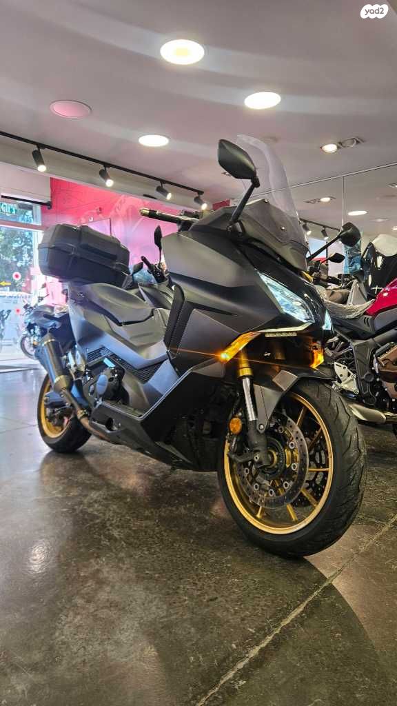 מודעת רכב הונדה פורזה 750