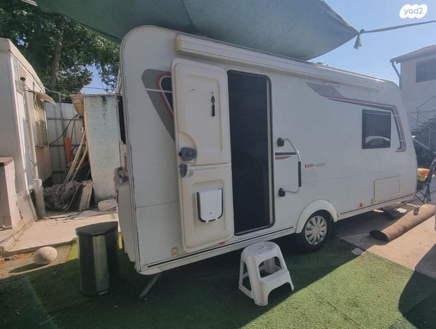 מודעת רכב נגרר (קראוון נגרר)