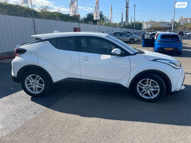 מודעת רכב טויוטה C-HR 1