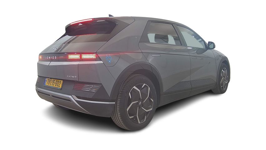 יונדאי איוניק 5