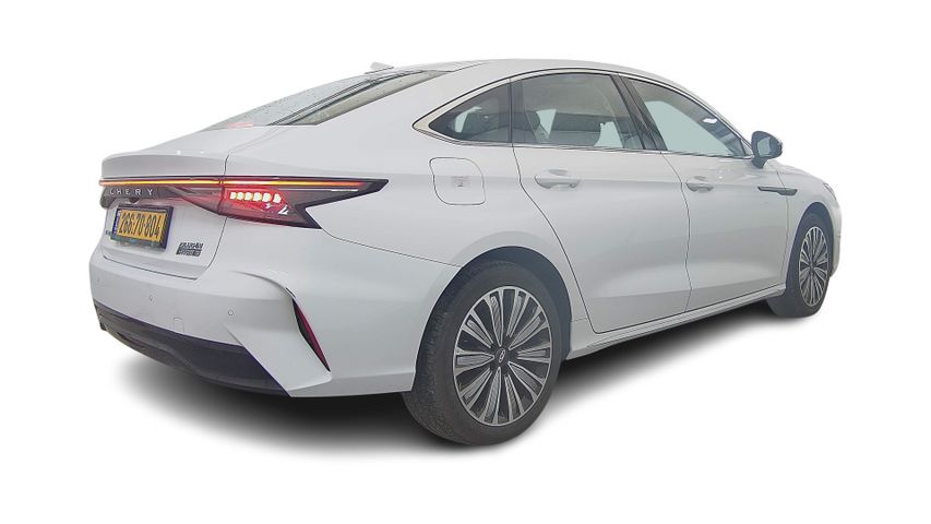 צ׳רי אריזו 8